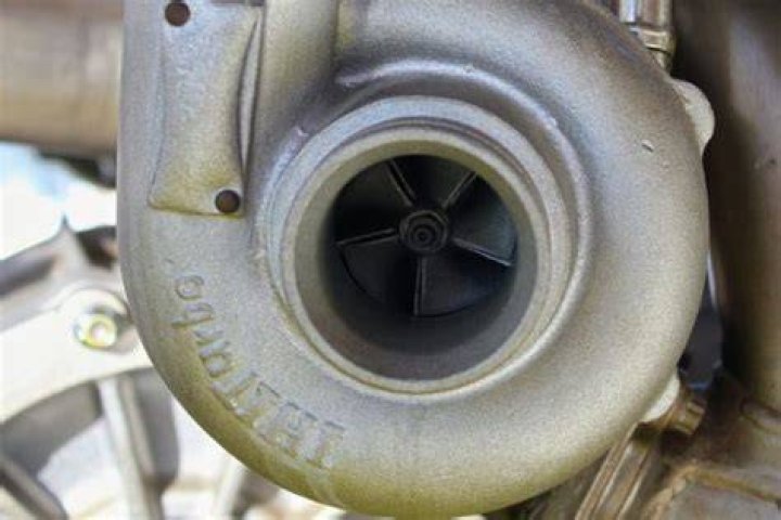 Does turbo flutter damage the turbo?